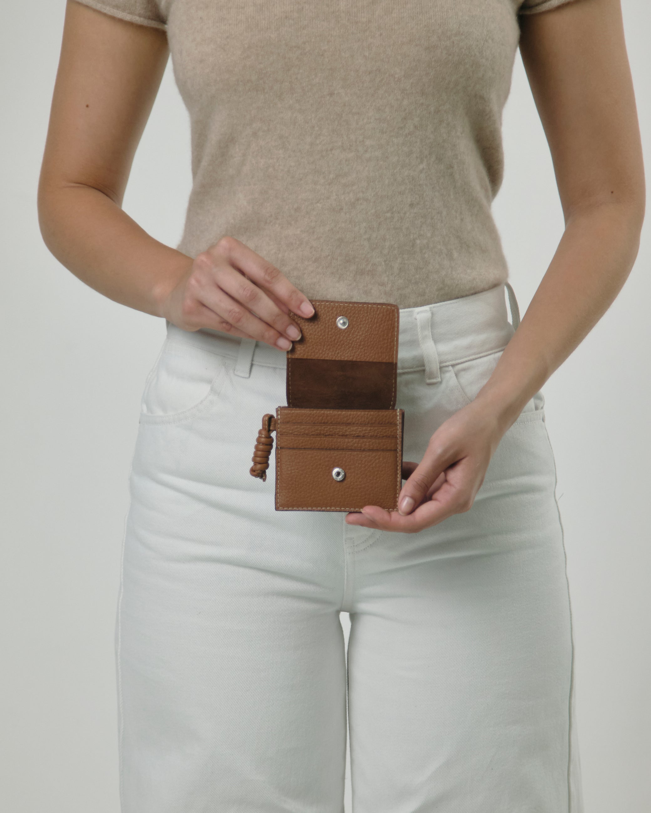 TARJETERO LISA CARDHOLDER